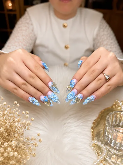 French-Nails mit modernem Twist